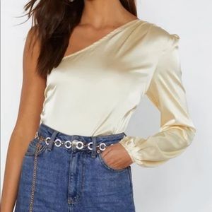 One sleeve silky blouse